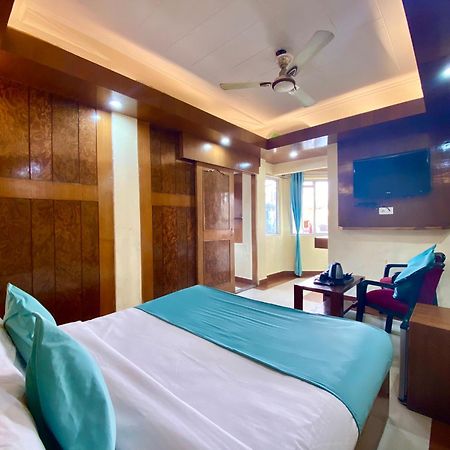 Riversun Hotel Mall Road Mussoorie Kültér fotó