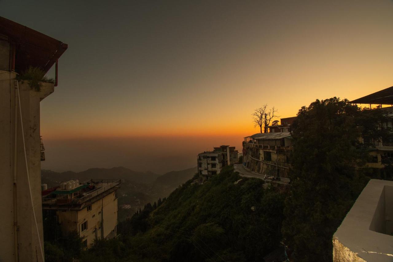 Riversun Hotel Mall Road Mussoorie Kültér fotó