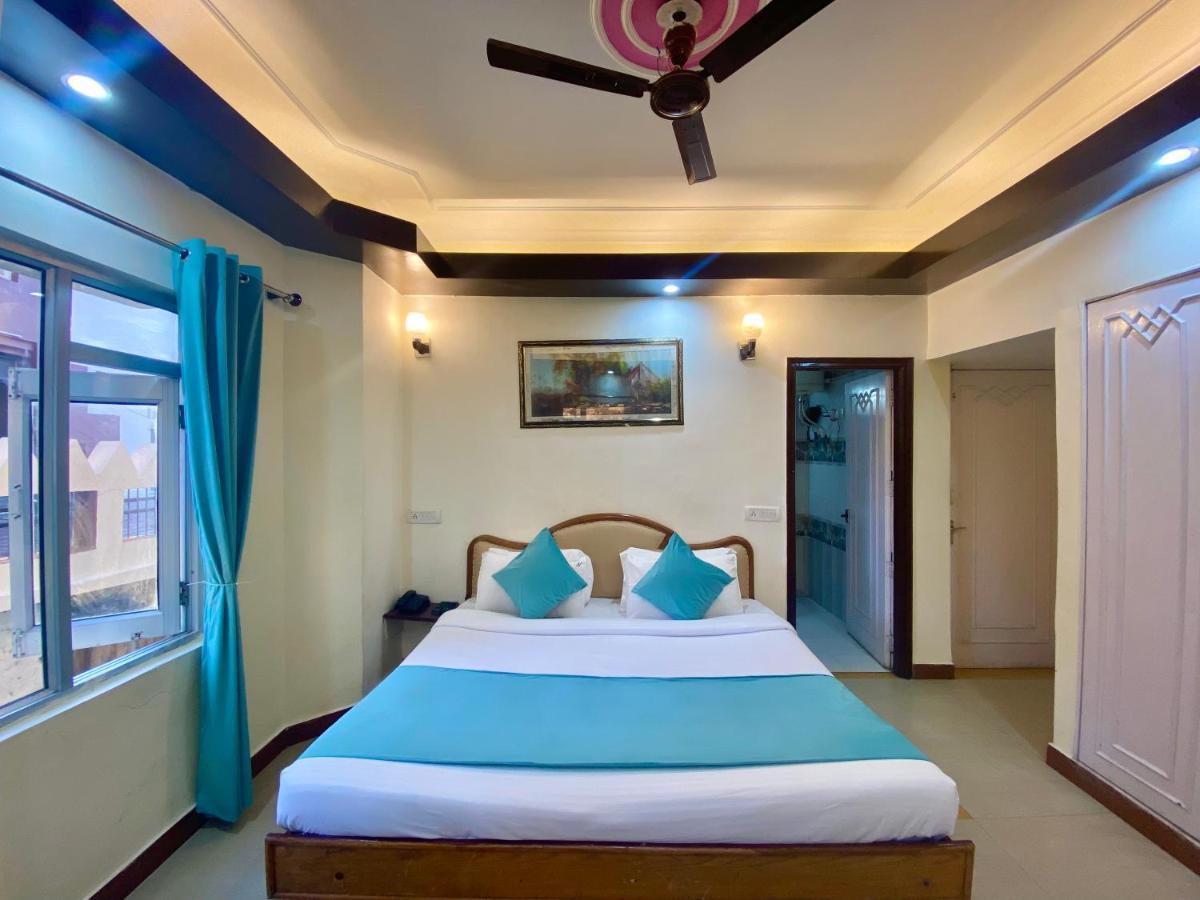 Riversun Hotel Mall Road Mussoorie Kültér fotó
