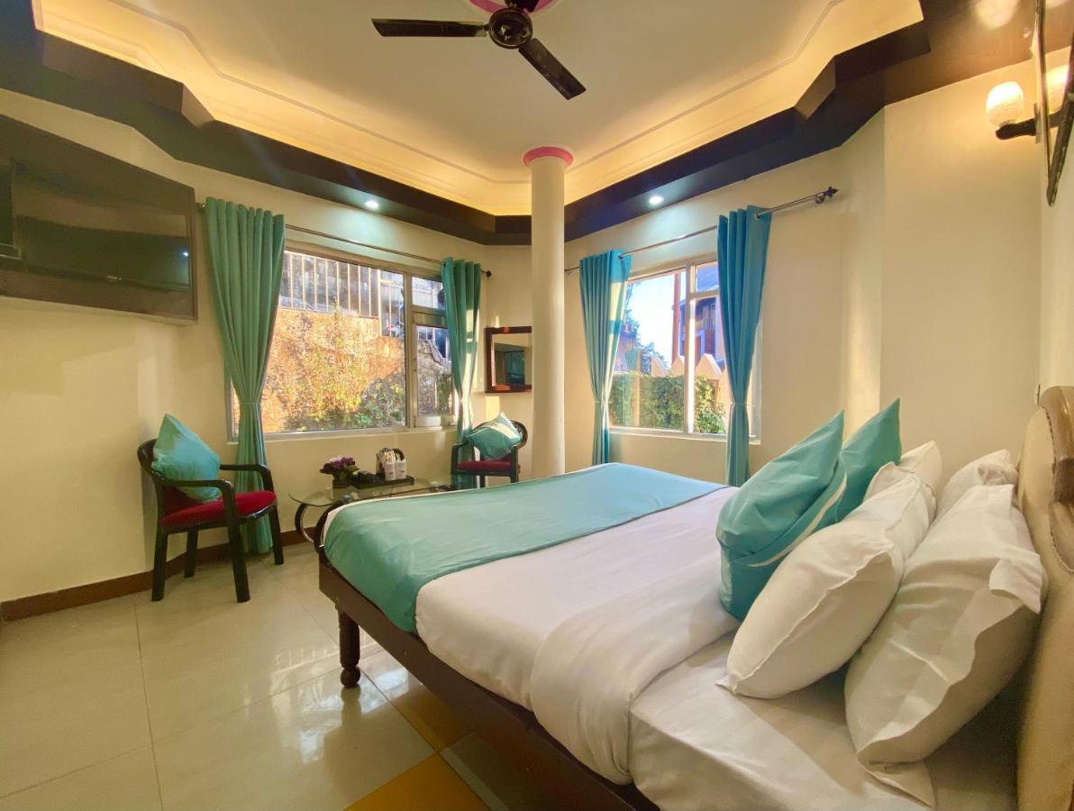Riversun Hotel Mall Road Mussoorie Kültér fotó