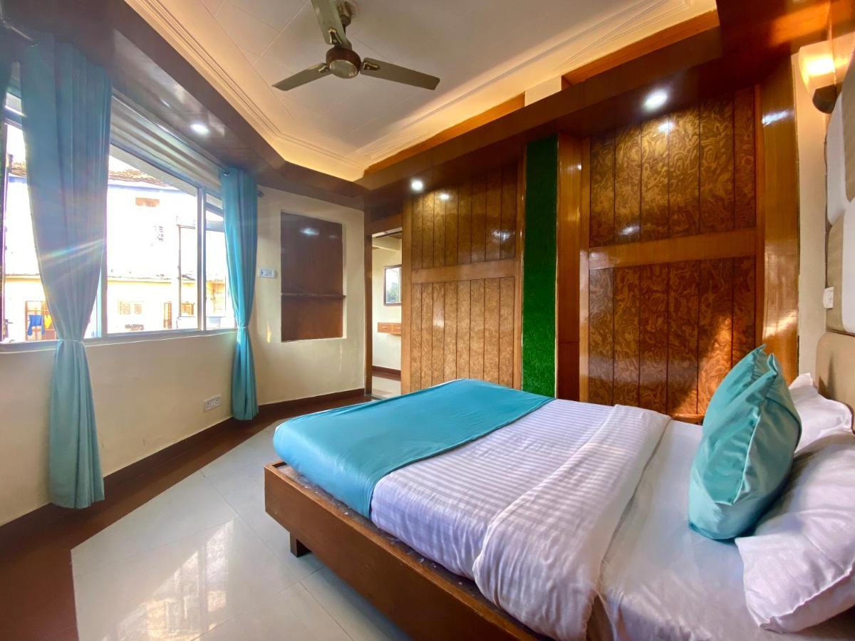 Riversun Hotel Mall Road Mussoorie Kültér fotó