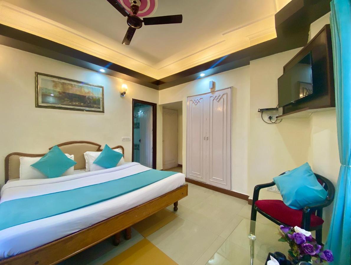 Riversun Hotel Mall Road Mussoorie Kültér fotó