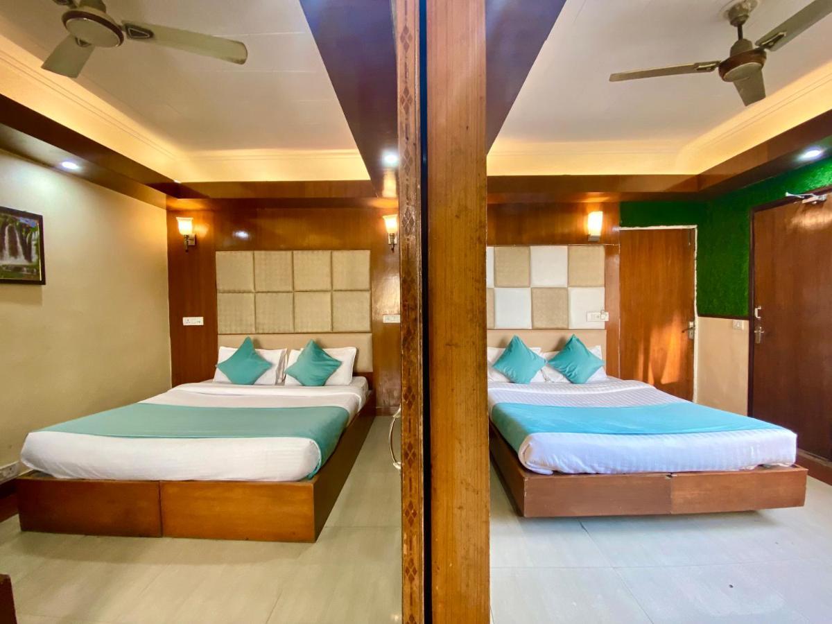 Riversun Hotel Mall Road Mussoorie Kültér fotó