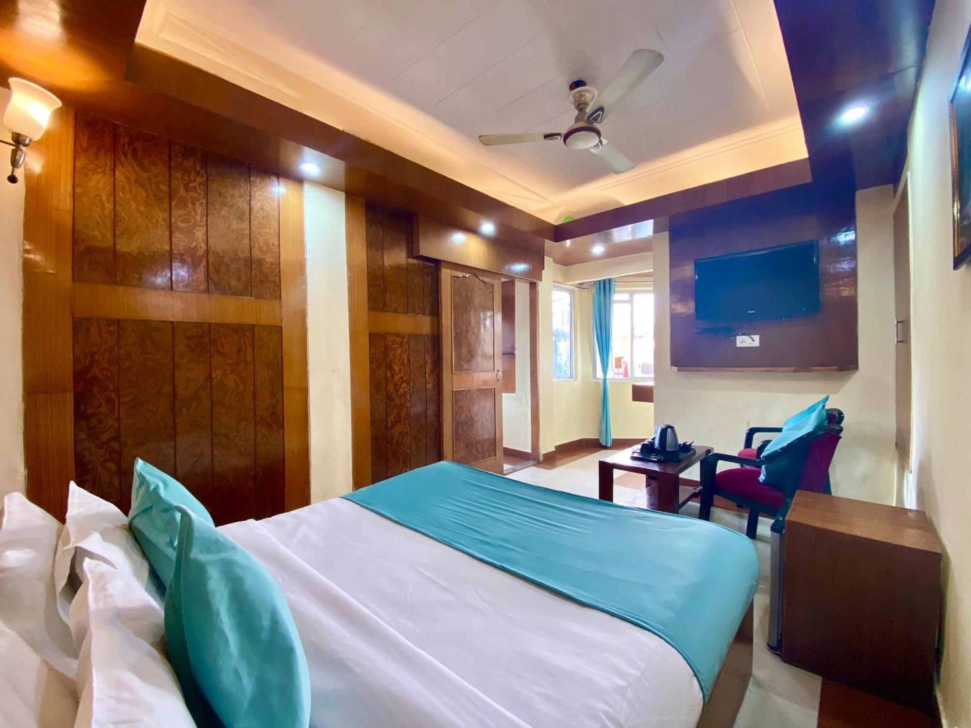 Riversun Hotel Mall Road Mussoorie Kültér fotó