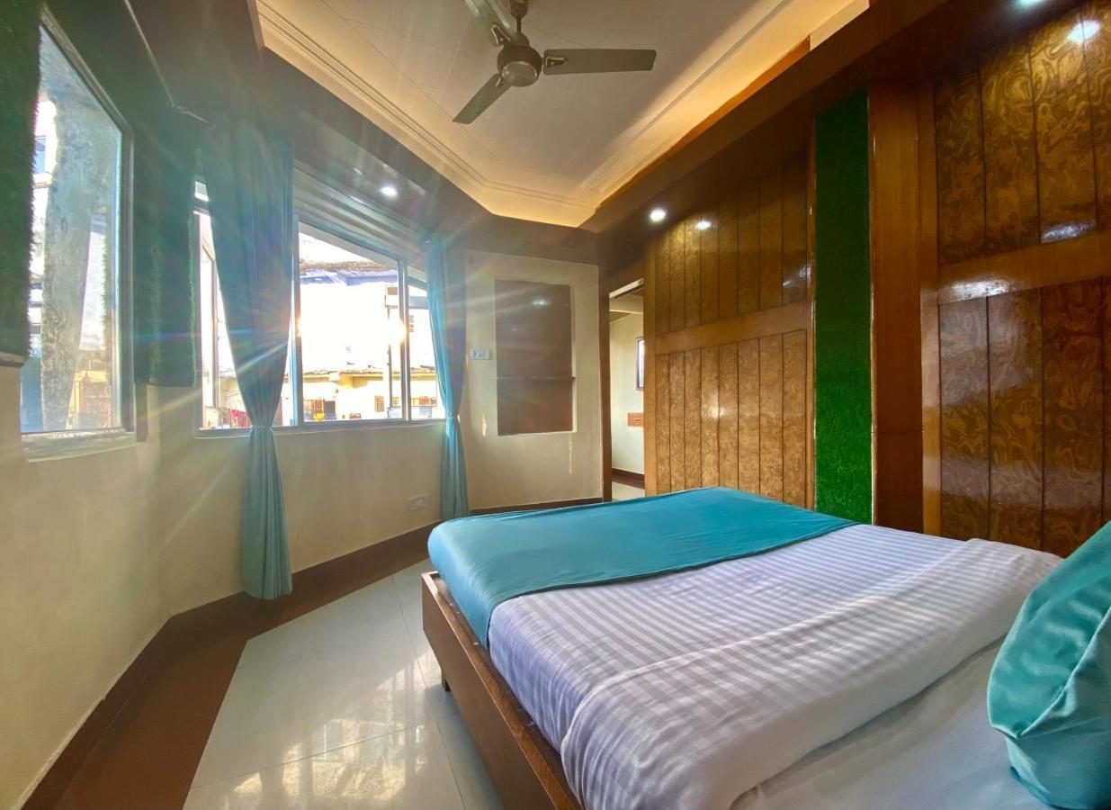 Riversun Hotel Mall Road Mussoorie Kültér fotó